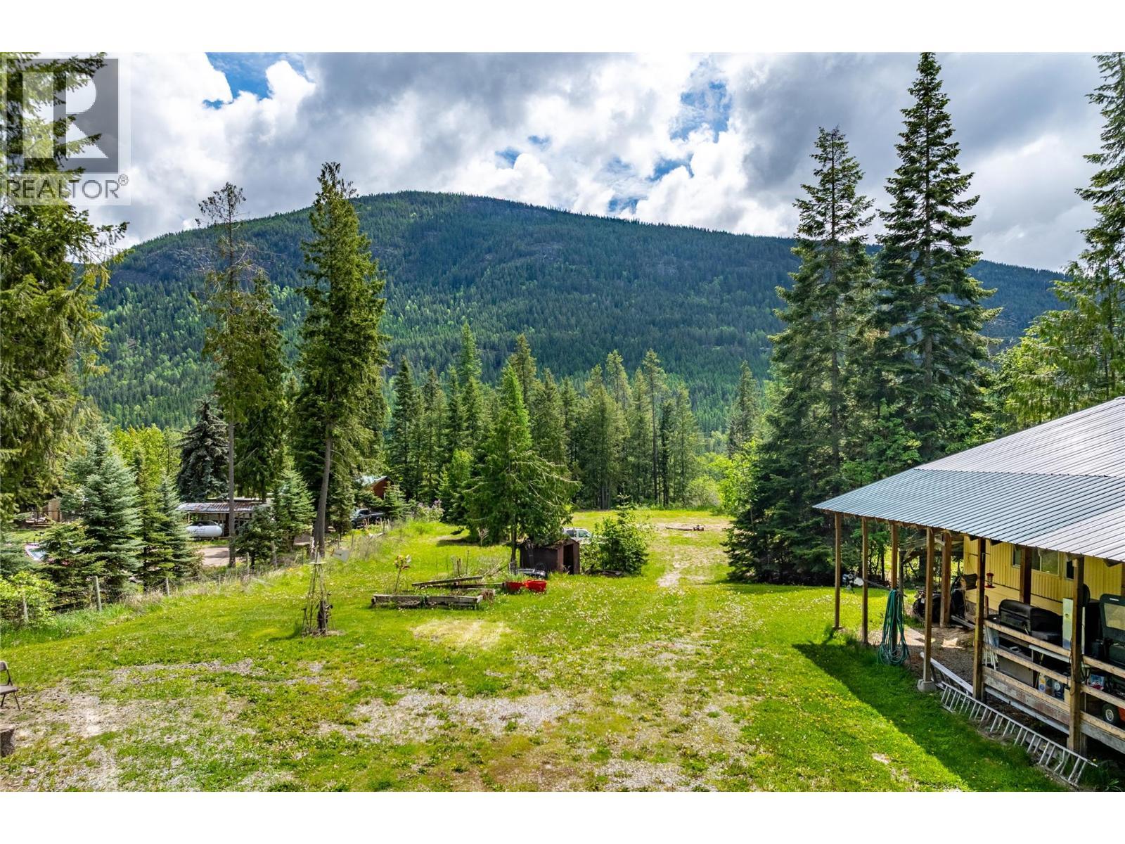 4717 Goat River North Road, Arrow Creek, BC