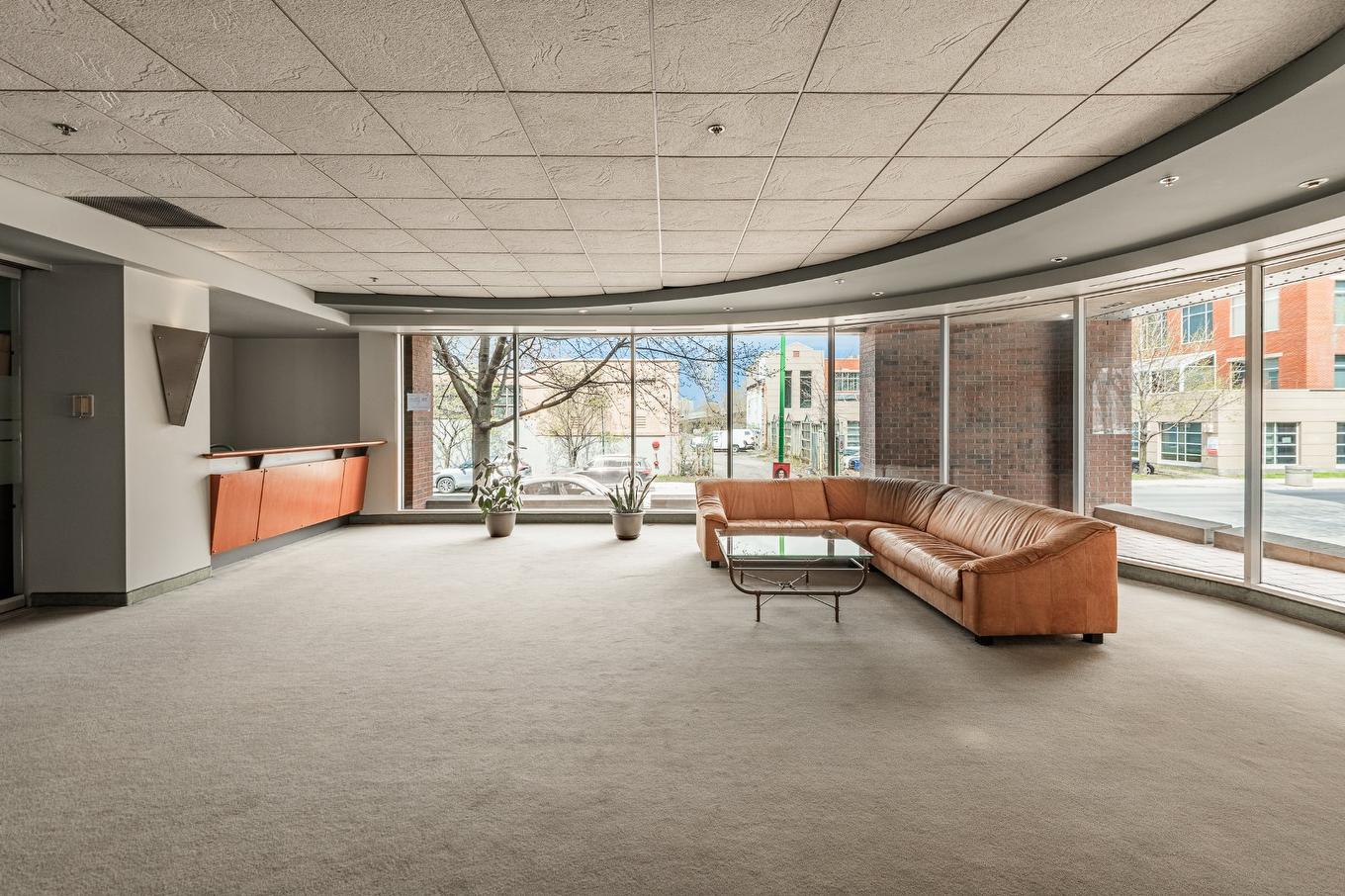 Hall d'entrée/Vestibule - 606-30 Ch. Bates, Montréal (Outremont), QC - Indoor Photo Showing Other Room