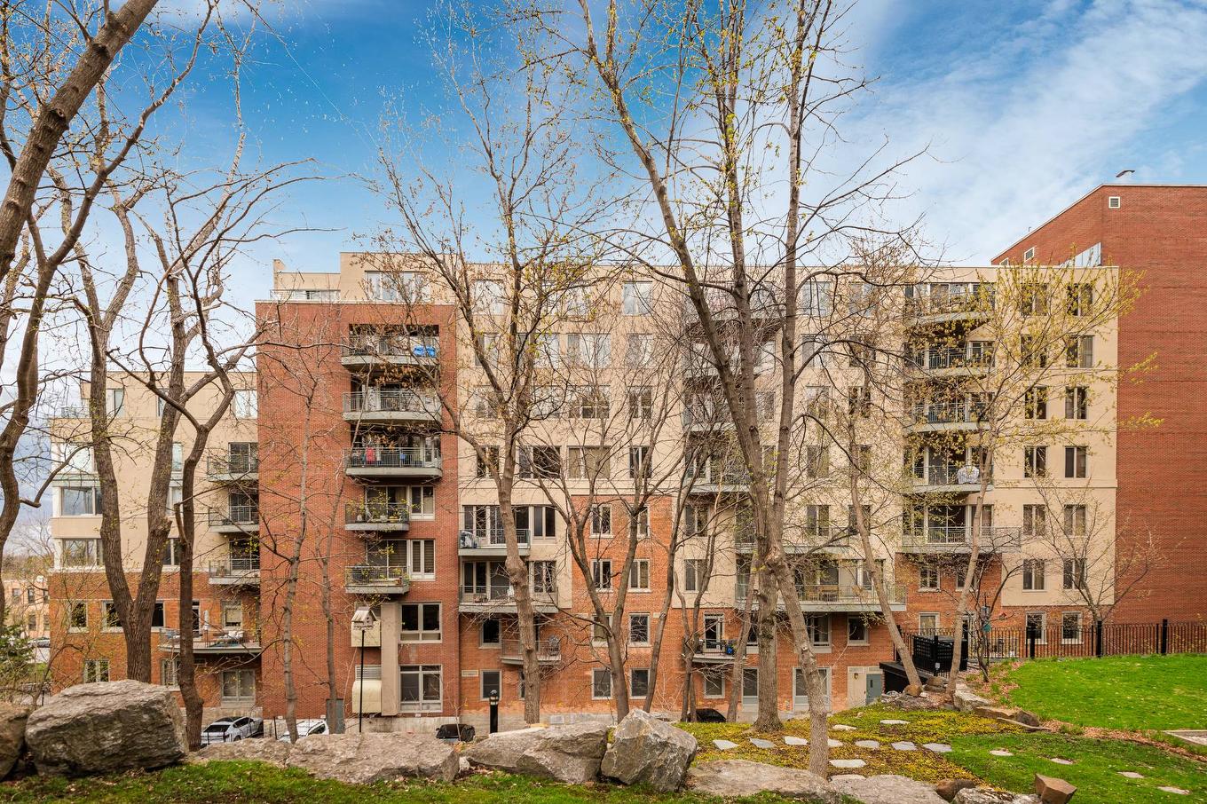 Face arrière - 606-30 Ch. Bates, Montréal (Outremont), QC - Outdoor