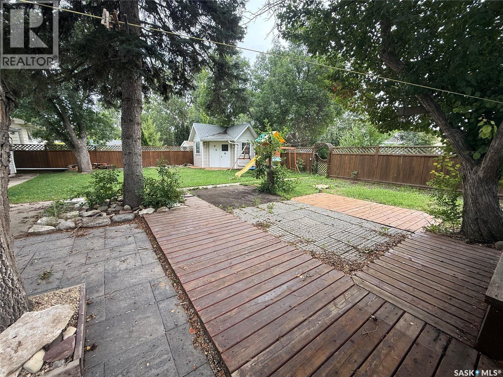 20 Scott Crescent, Weyburn, SK - Outdoor With Deck Patio Veranda