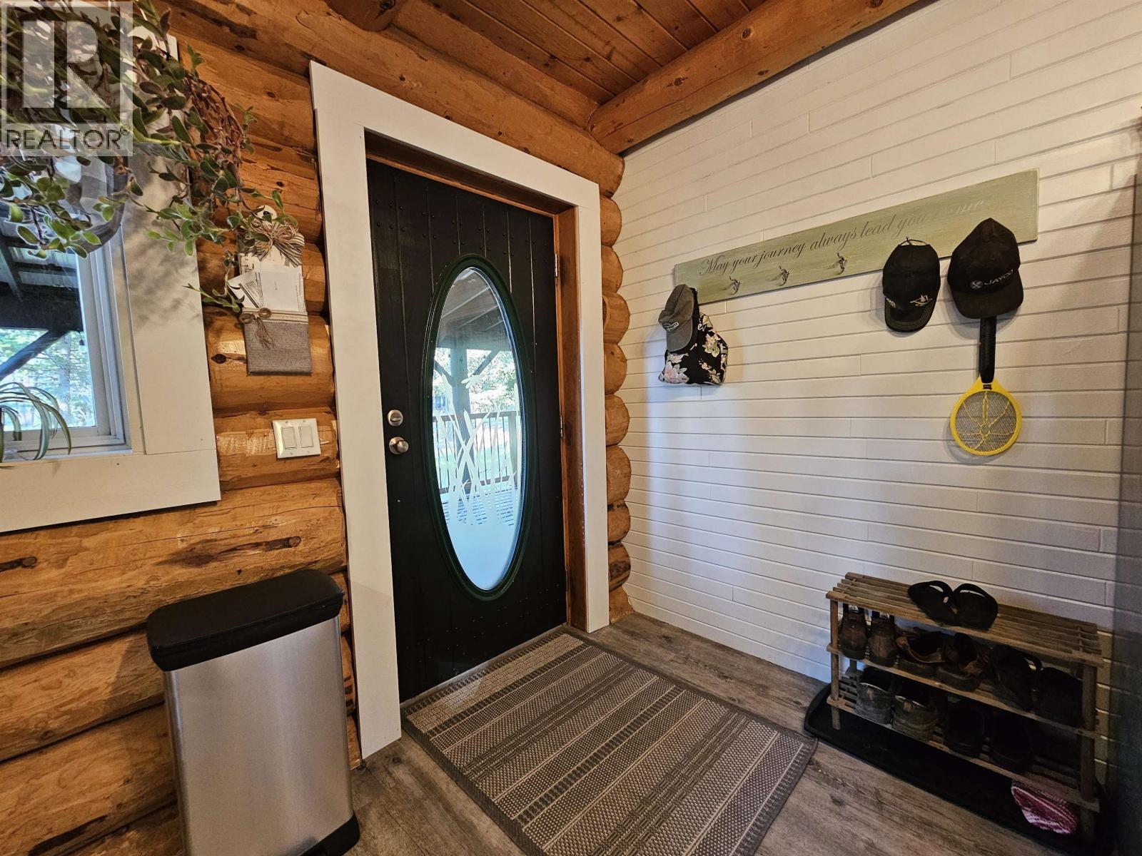 4884 Kitwanga Drive, 108 Mile Ranch, BC - With Exterior