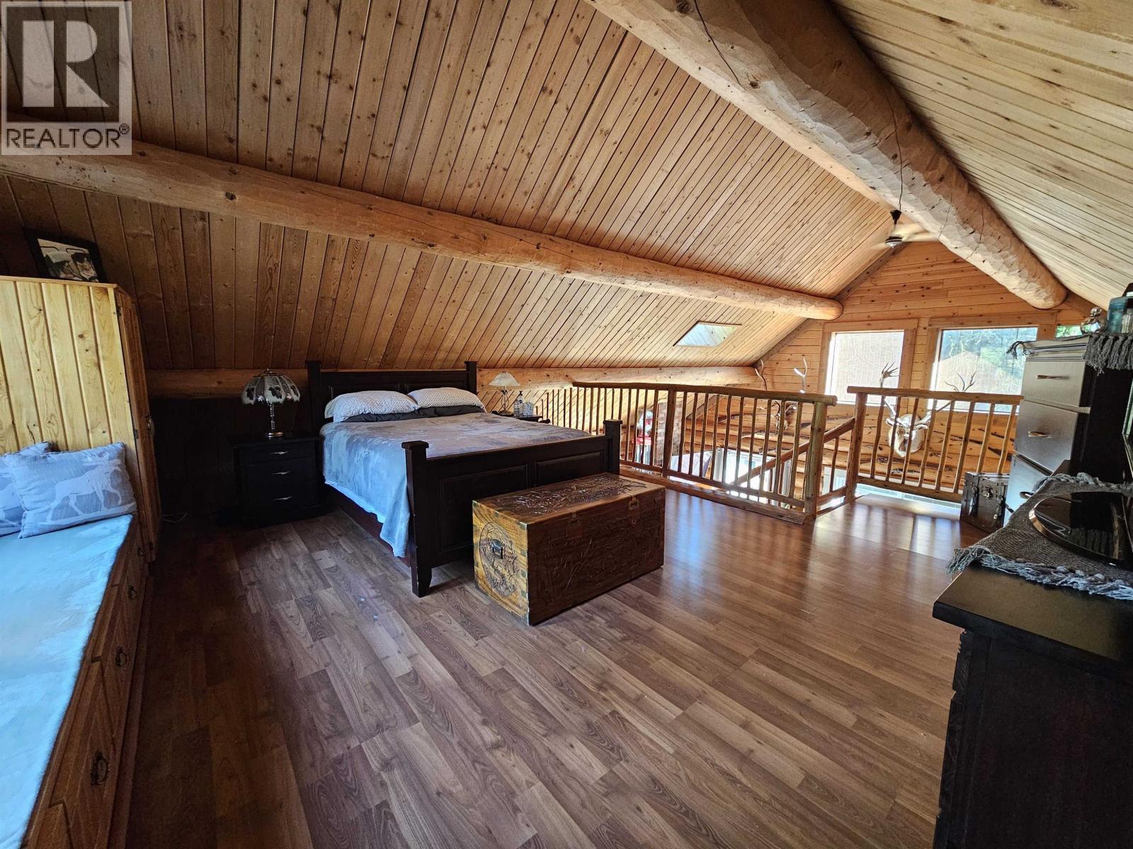 4884 Kitwanga Drive, 108 Mile Ranch, BC -