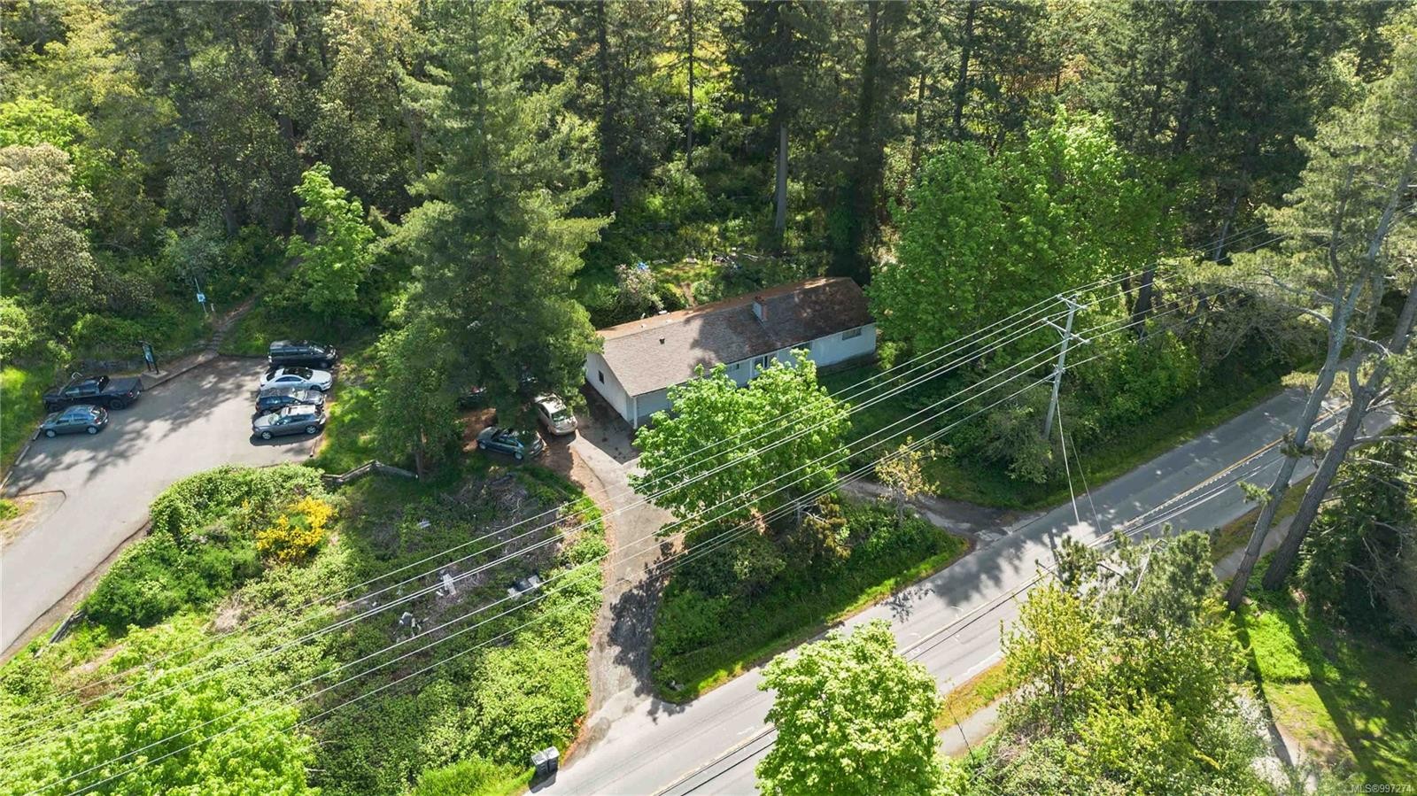 4439 Blenkinsop Rd, Saanich, BC