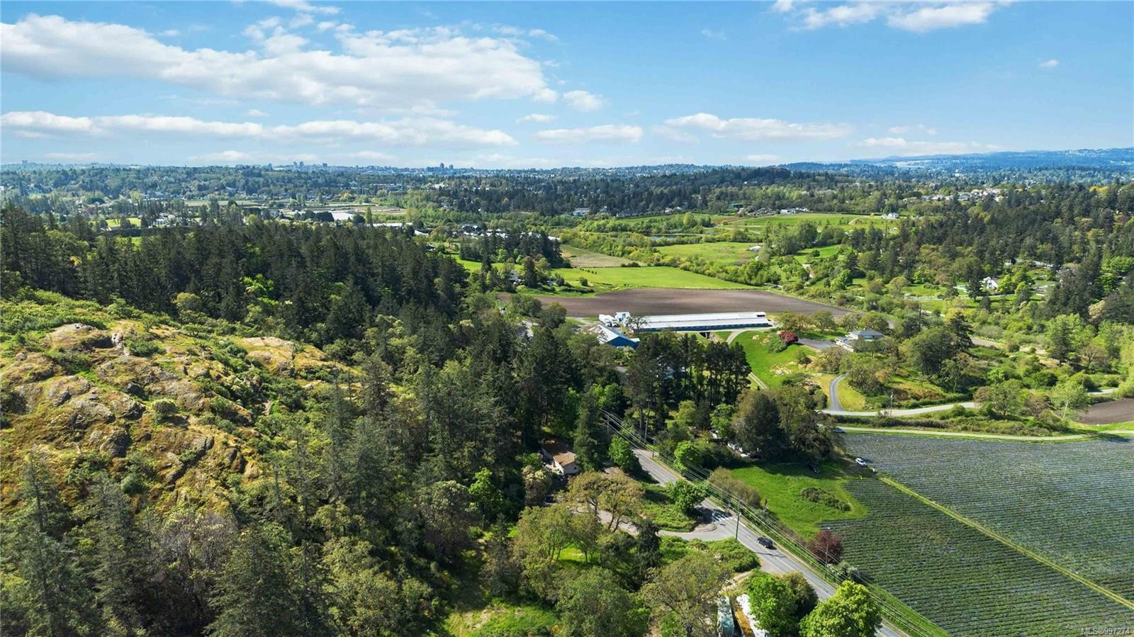 4439 Blenkinsop Rd, Saanich, BC