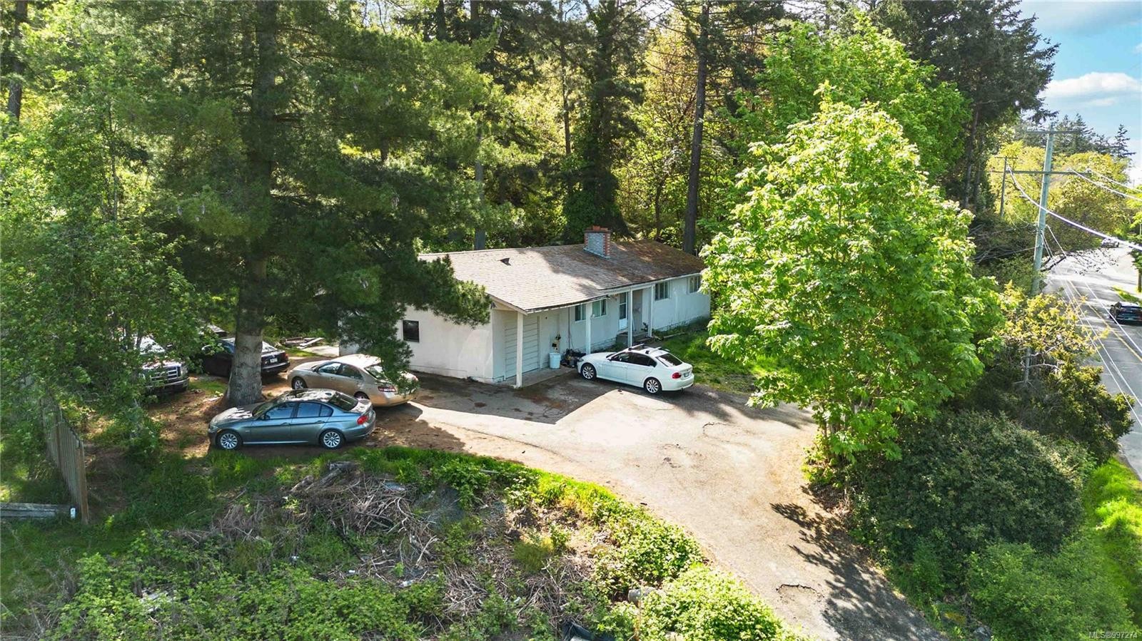 4439 Blenkinsop Rd, Saanich, BC