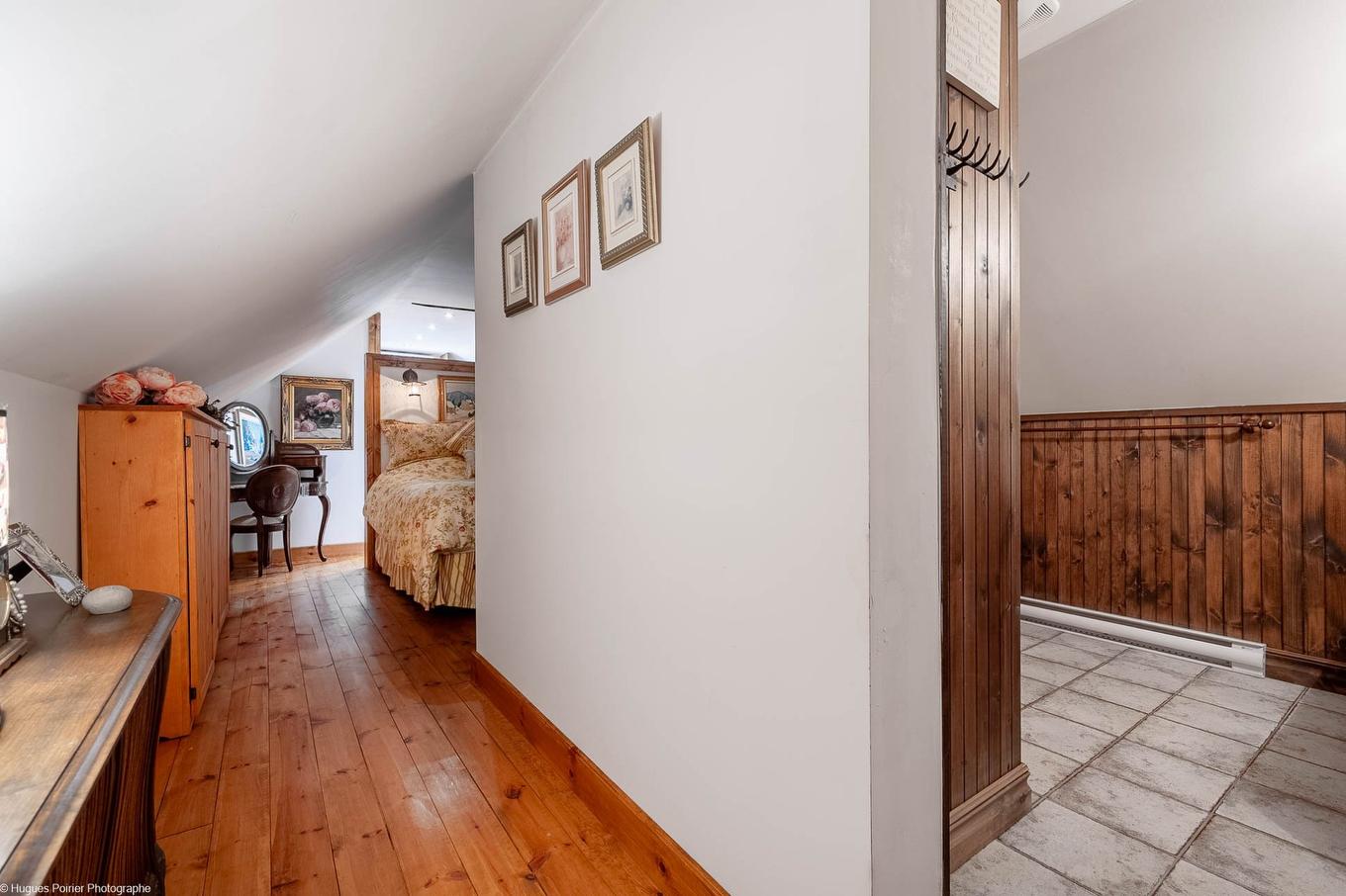 Primary bedroom - 6365 Ch. Des Hauteurs, Sainte-Adèle, QC - Indoor Photo Showing Other Room