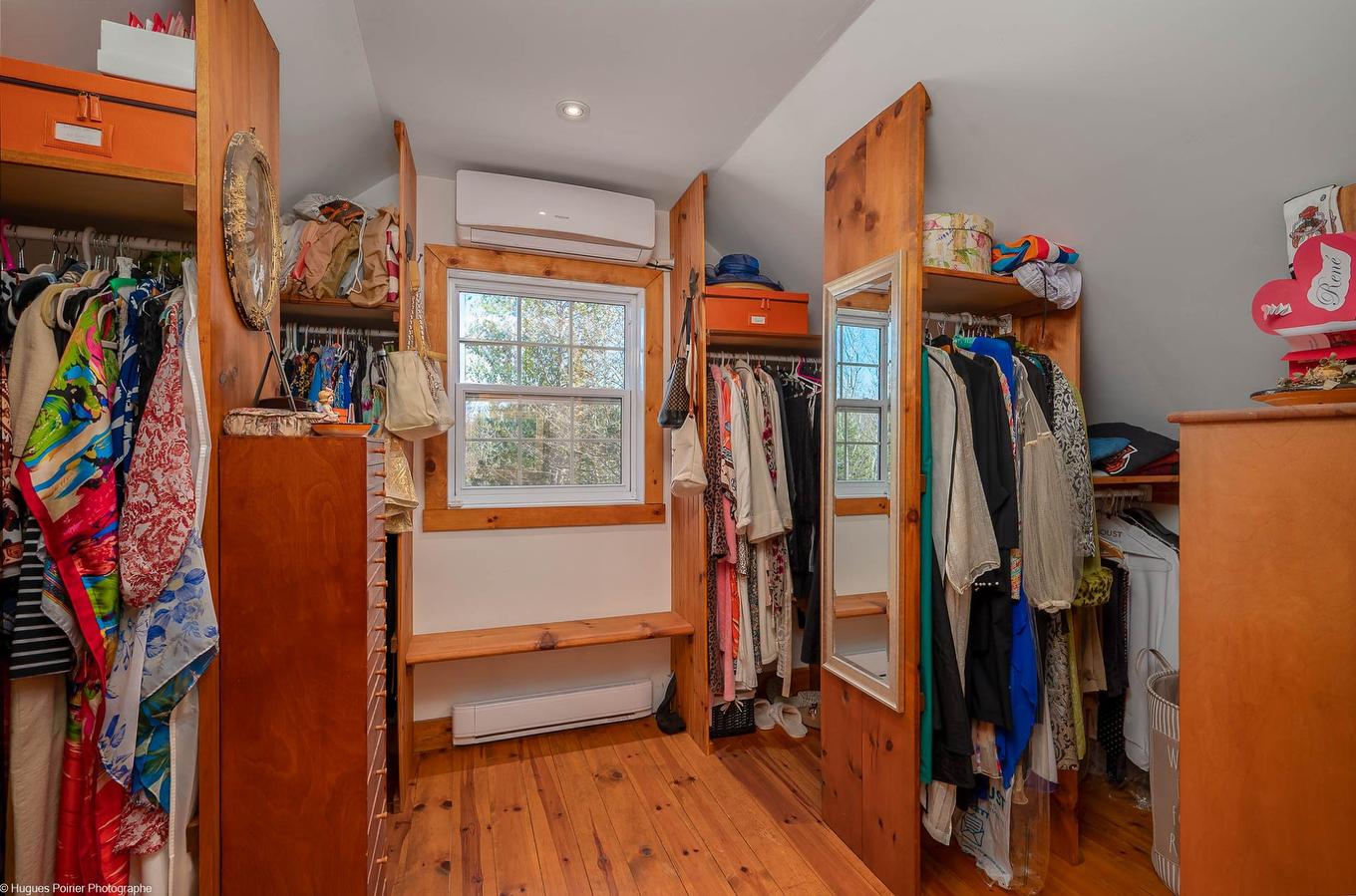 Walk-in closet - 6365 Ch. Des Hauteurs, Sainte-Adèle, QC - Indoor With Storage
