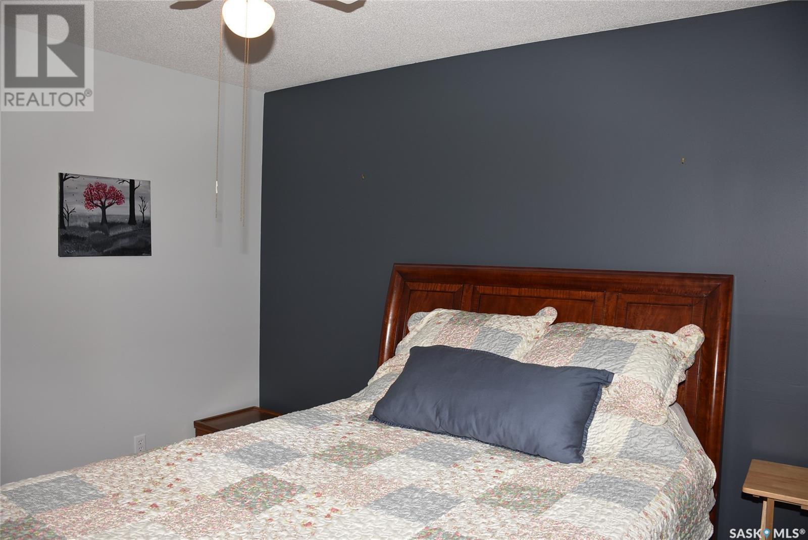 119 Dewdney Street, Indian Head, SK - Indoor Photo Showing Bedroom