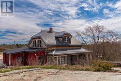 945 Riverside Dr, Britt-side -