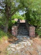 Welcome to 945 - front steps -