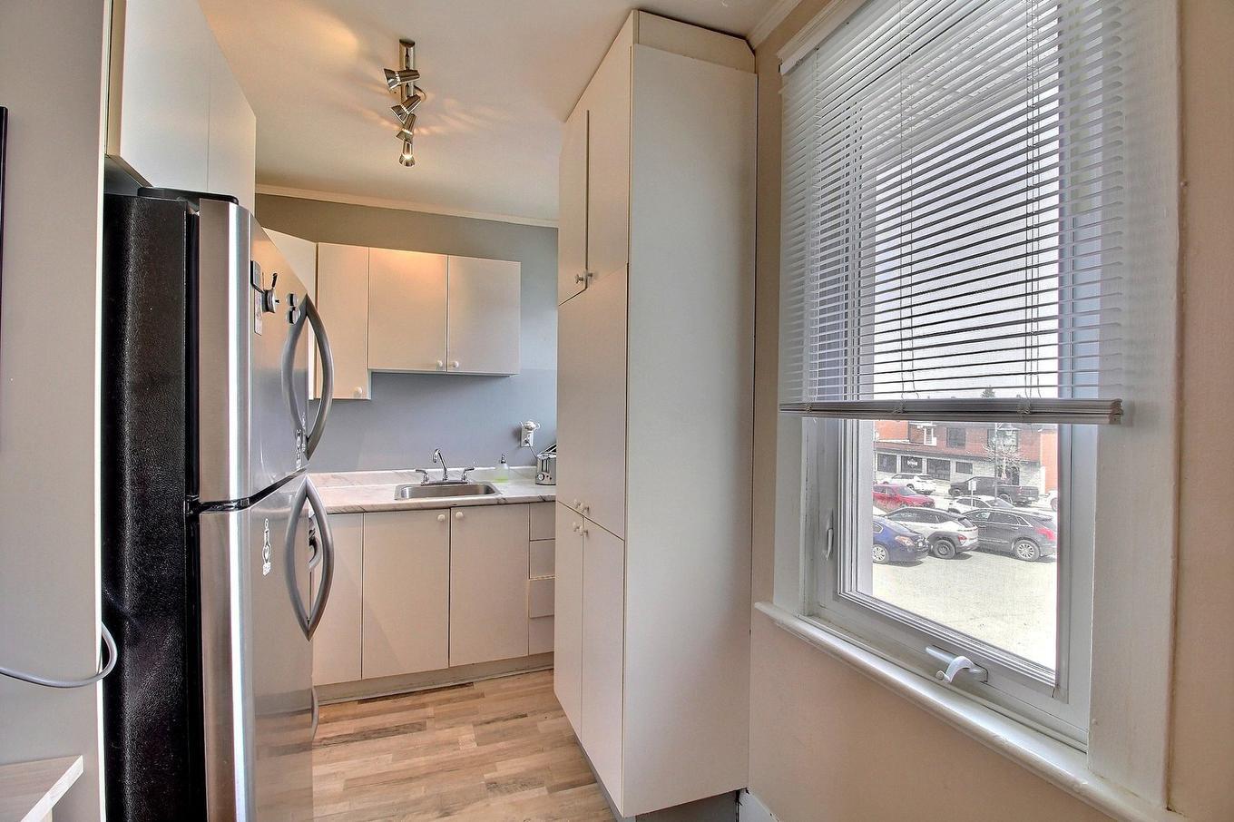 Cuisine - 168 Av. Perrault, Val-D'Or, QC - Indoor