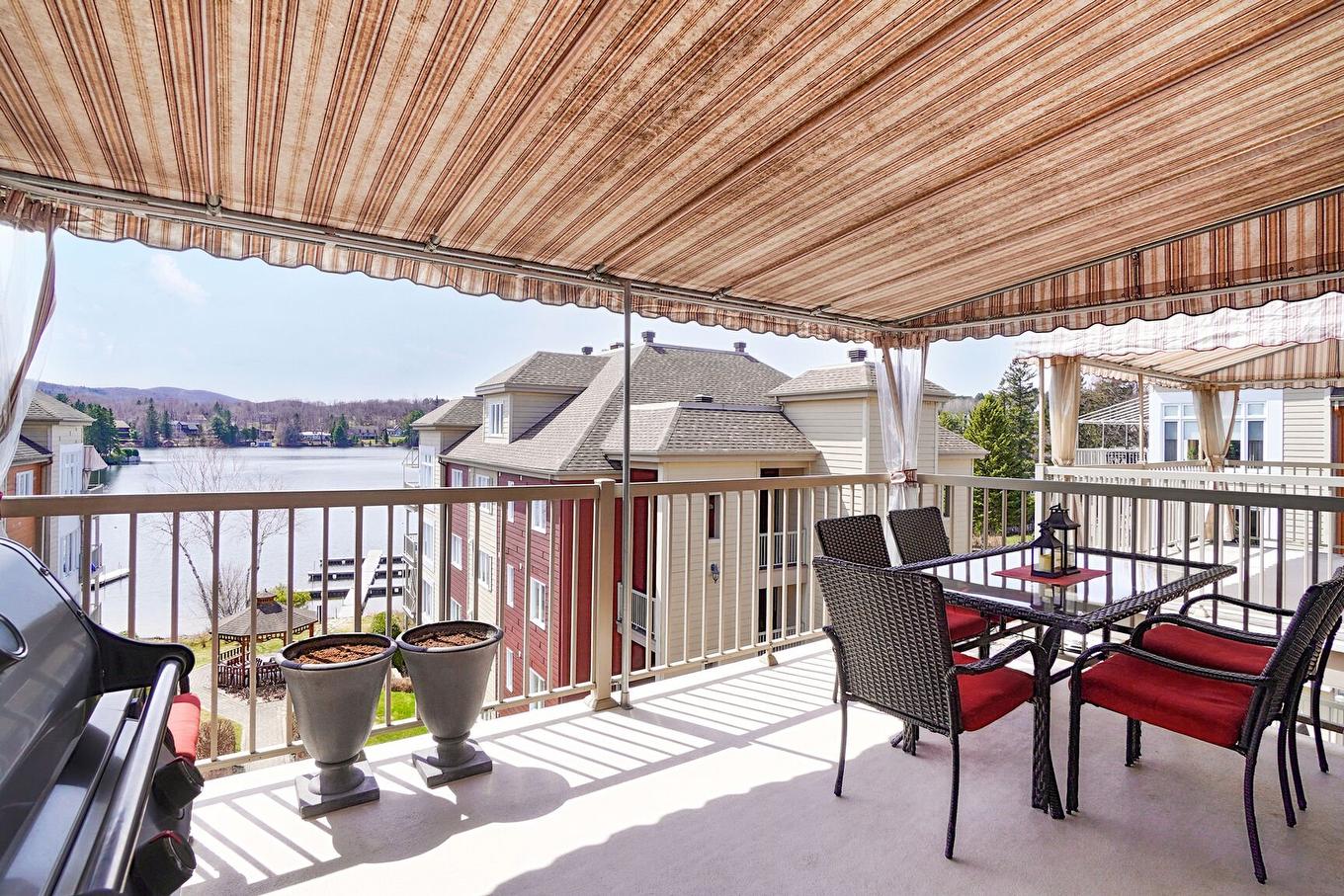 Balcony - 11-36 Ch. Du Tour-Du-Lac, Sainte-Agathe-Des-Monts, QC - Outdoor With Exterior