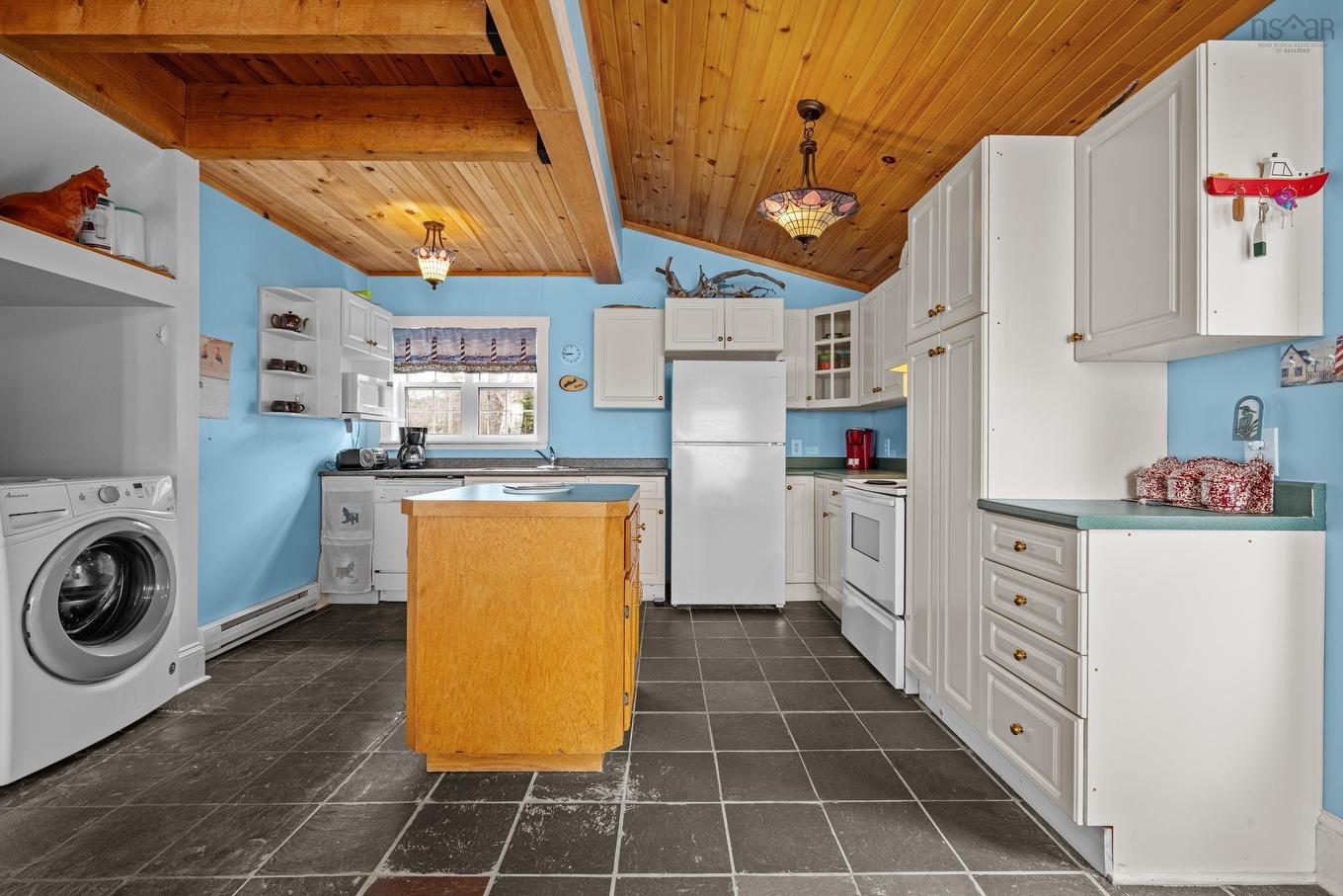 41 Neu-Town Lane, Halfway Cove, NS