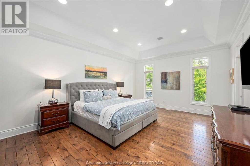 1465 Shore Road, London, ON - Indoor Photo Showing Bedroom