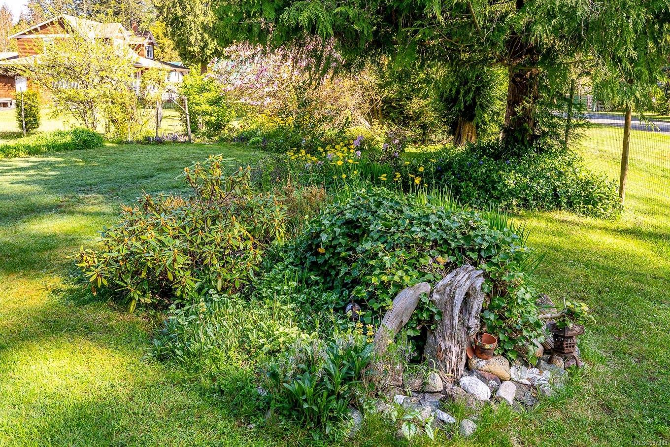 1495 Baikie Rd, Denman Island, BC