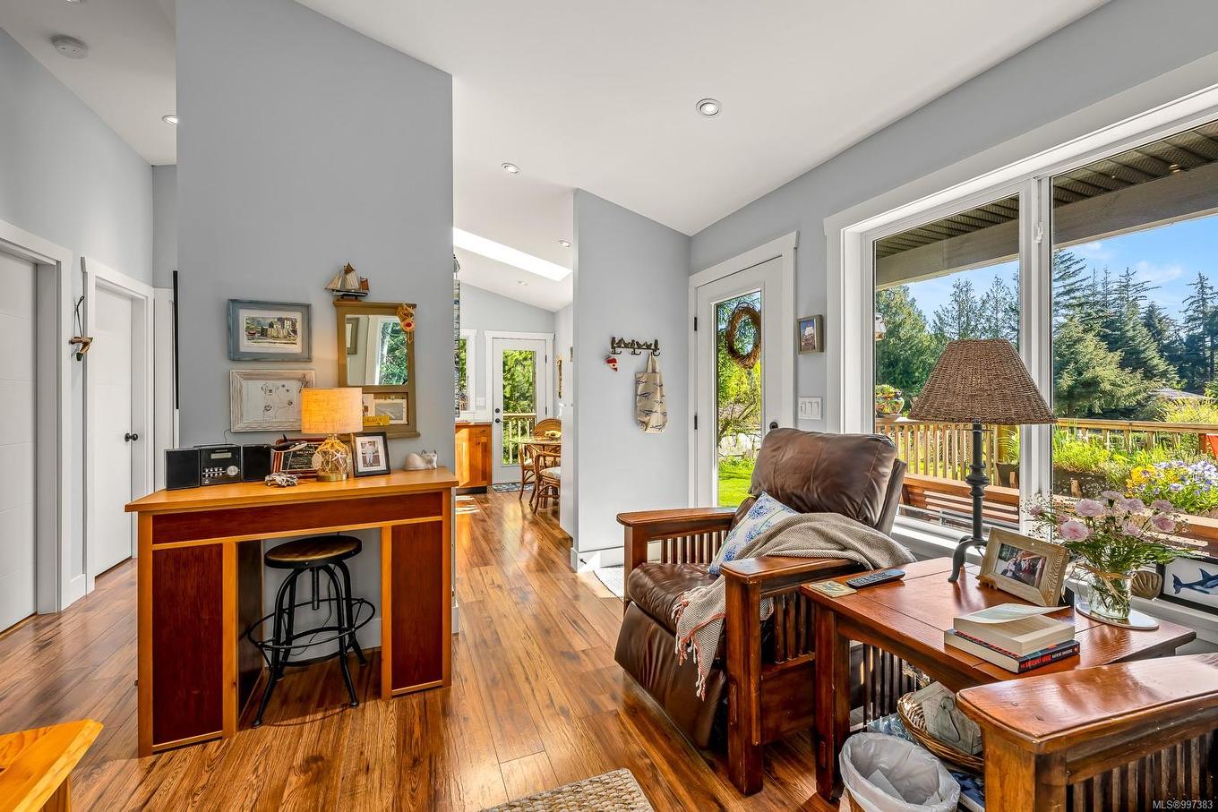 1495 Baikie Rd, Denman Island, BC