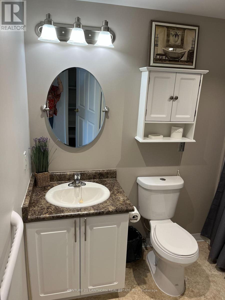 332 - 259 Hillcroft Street, Oshawa (O'Neill), ON - Indoor Photo Showing Bathroom