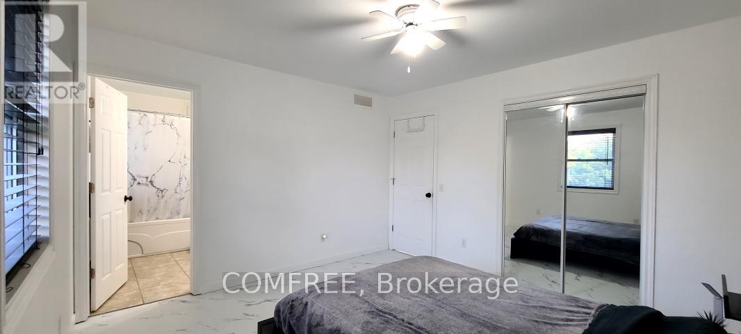 14 Wellington Avenue, Southwest Middlesex (Appin), ON - Indoor Photo Showing Bedroom