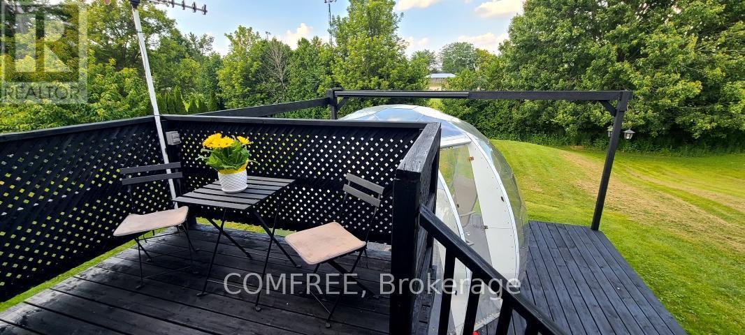 14 Wellington Avenue, Southwest Middlesex (Appin), ON - Outdoor With Deck Patio Veranda