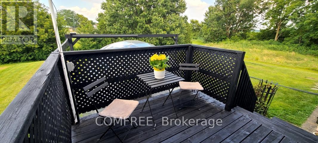 14 Wellington Avenue, Southwest Middlesex (Appin), ON - Outdoor With Deck Patio Veranda