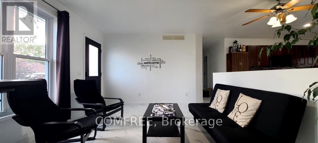 14 Wellington Avenue, Southwest Middlesex (Appin), ON - Indoor Photo Showing Other Room