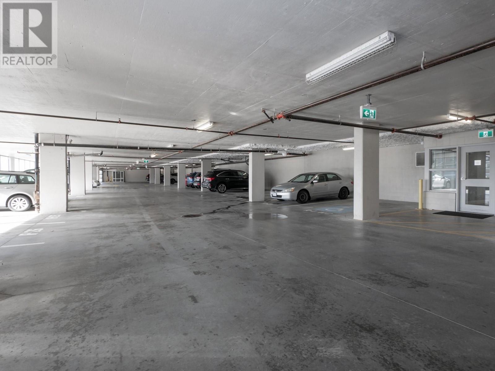 103 875 Gibsons Way, Gibsons, BC