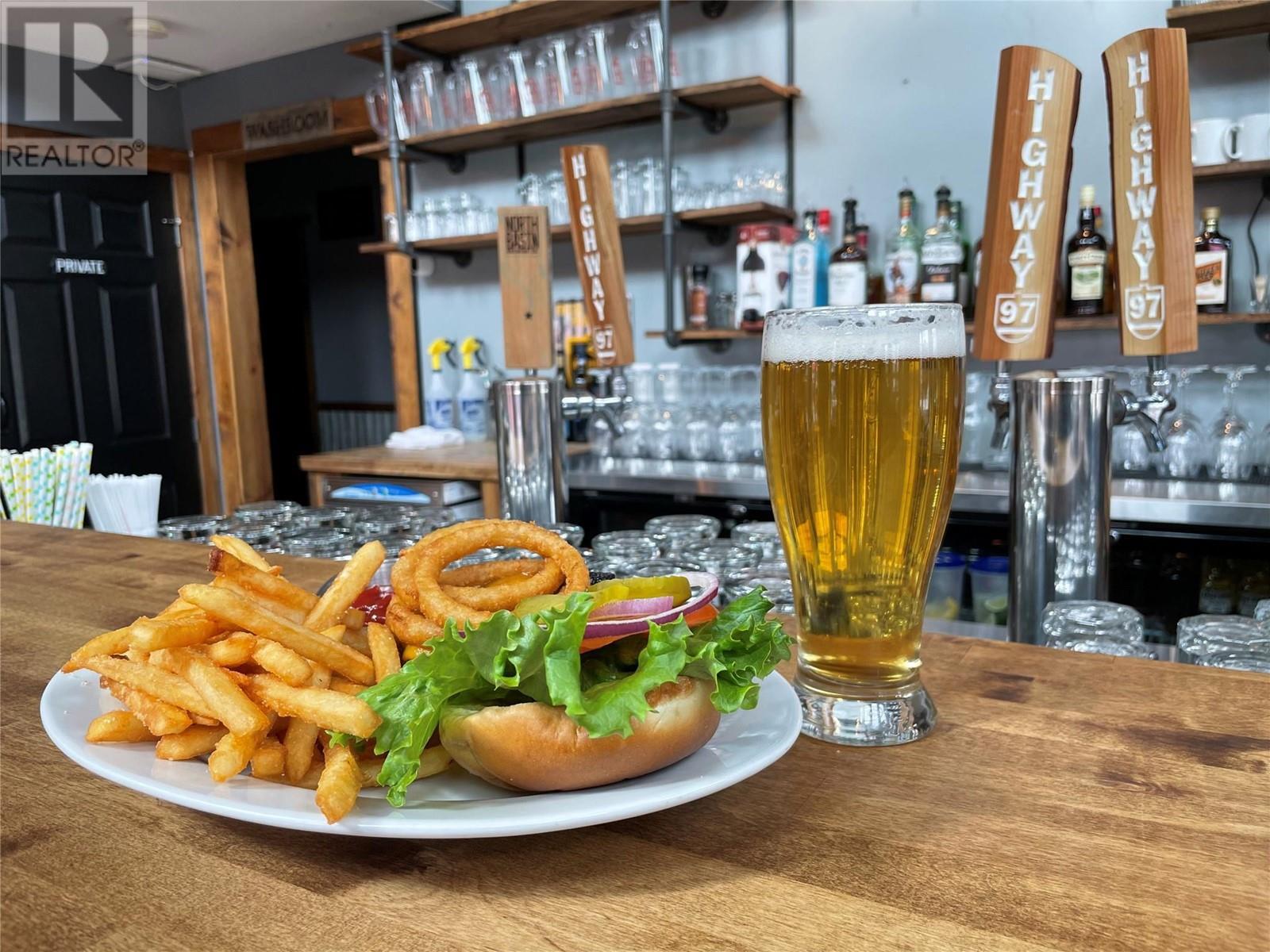 607 Eighth Avenue, Midway, BC