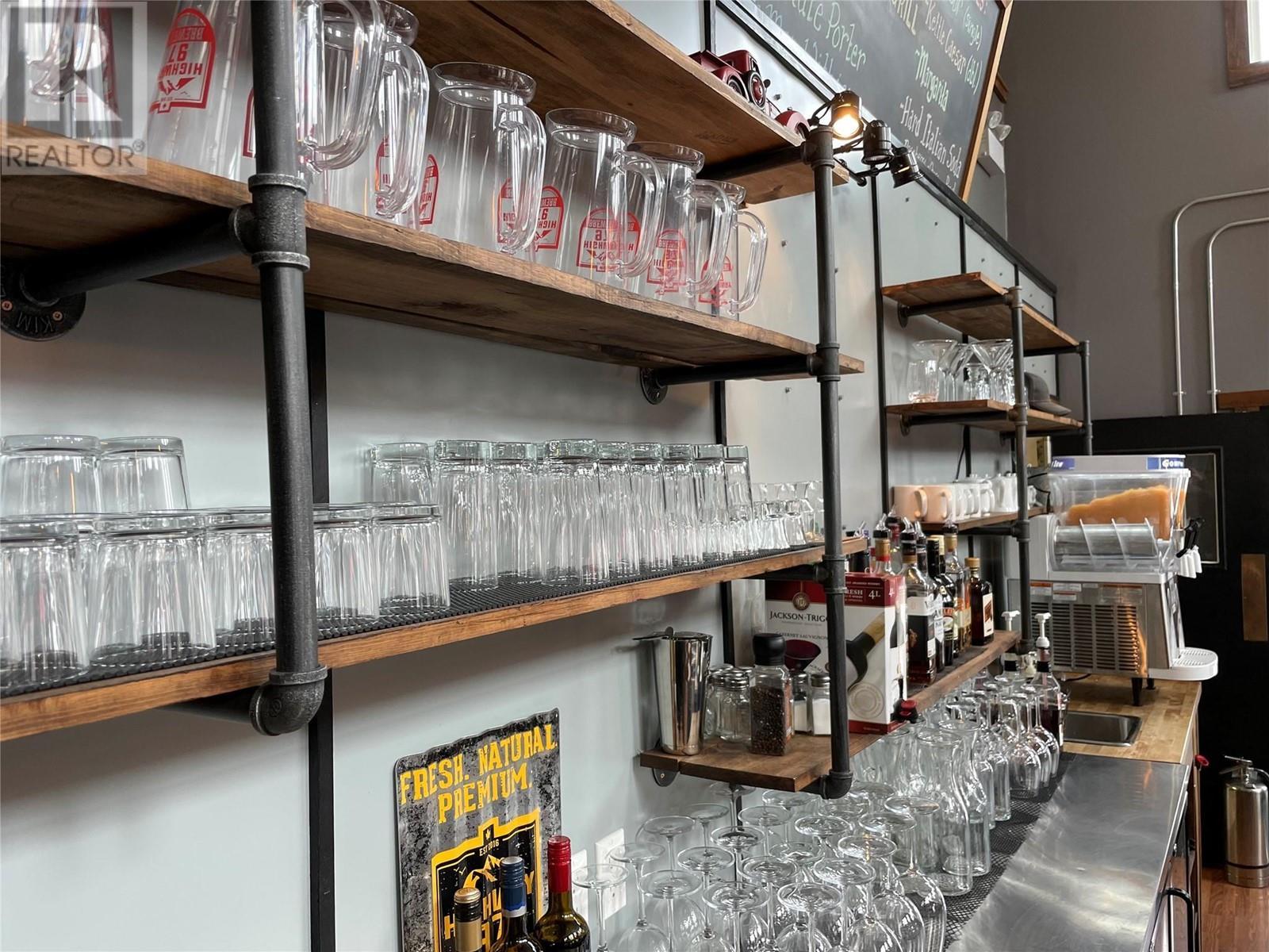 607 Eighth Avenue, Midway, BC