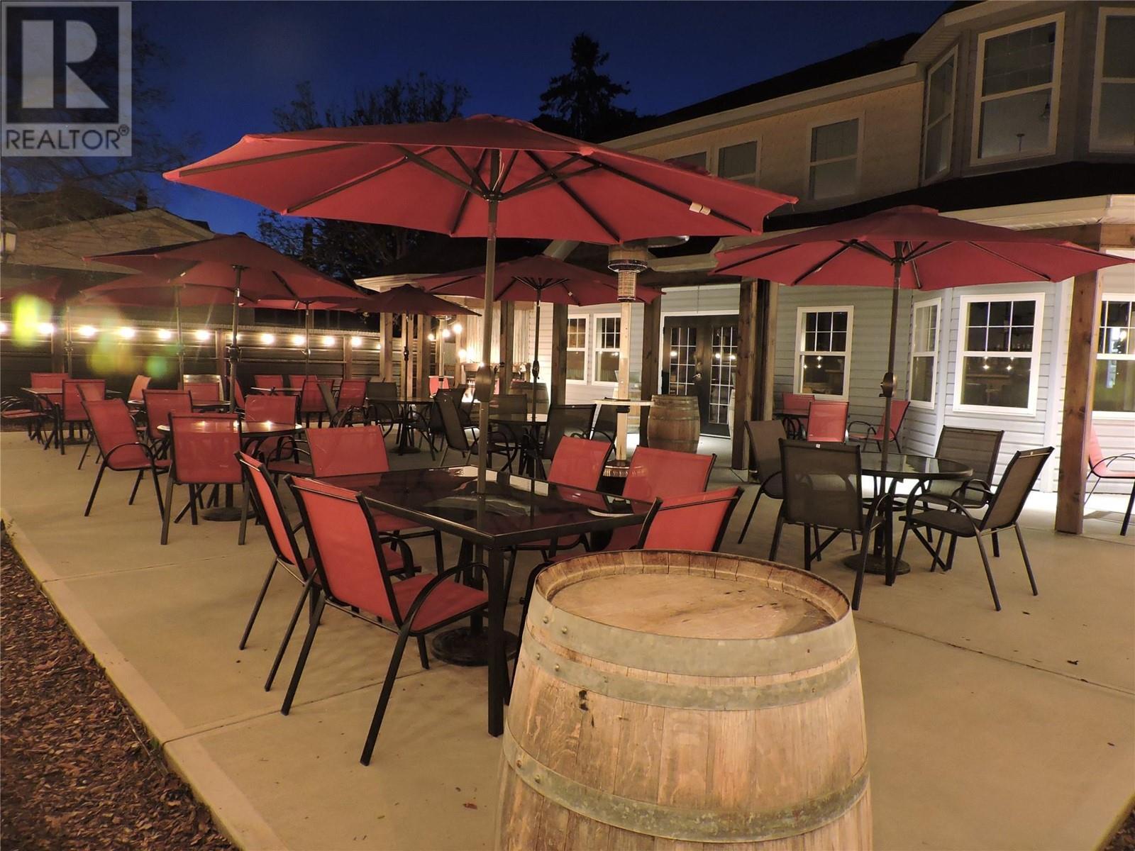 607 Eighth Avenue, Midway, BC