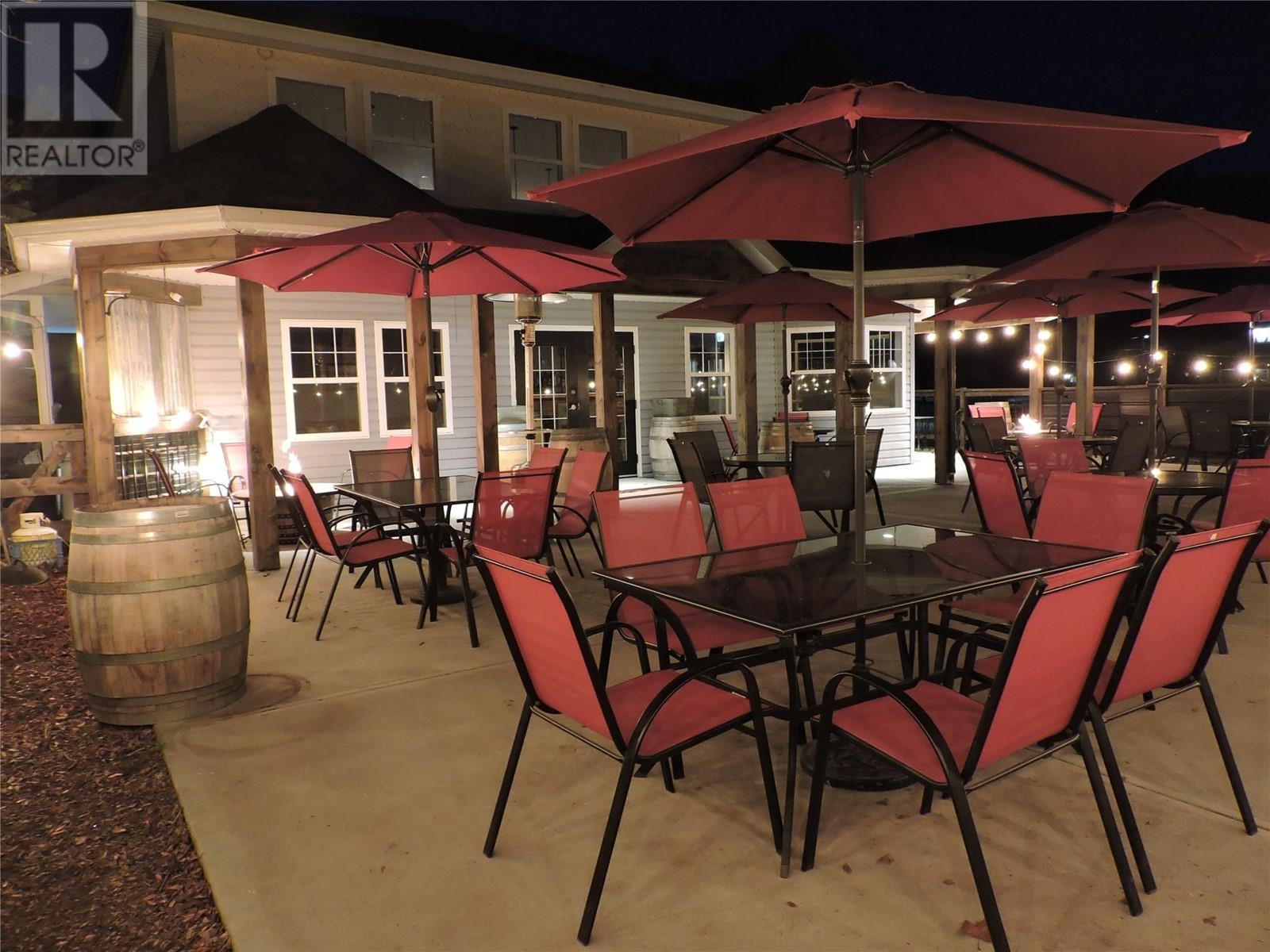 607 Eighth Avenue, Midway, BC