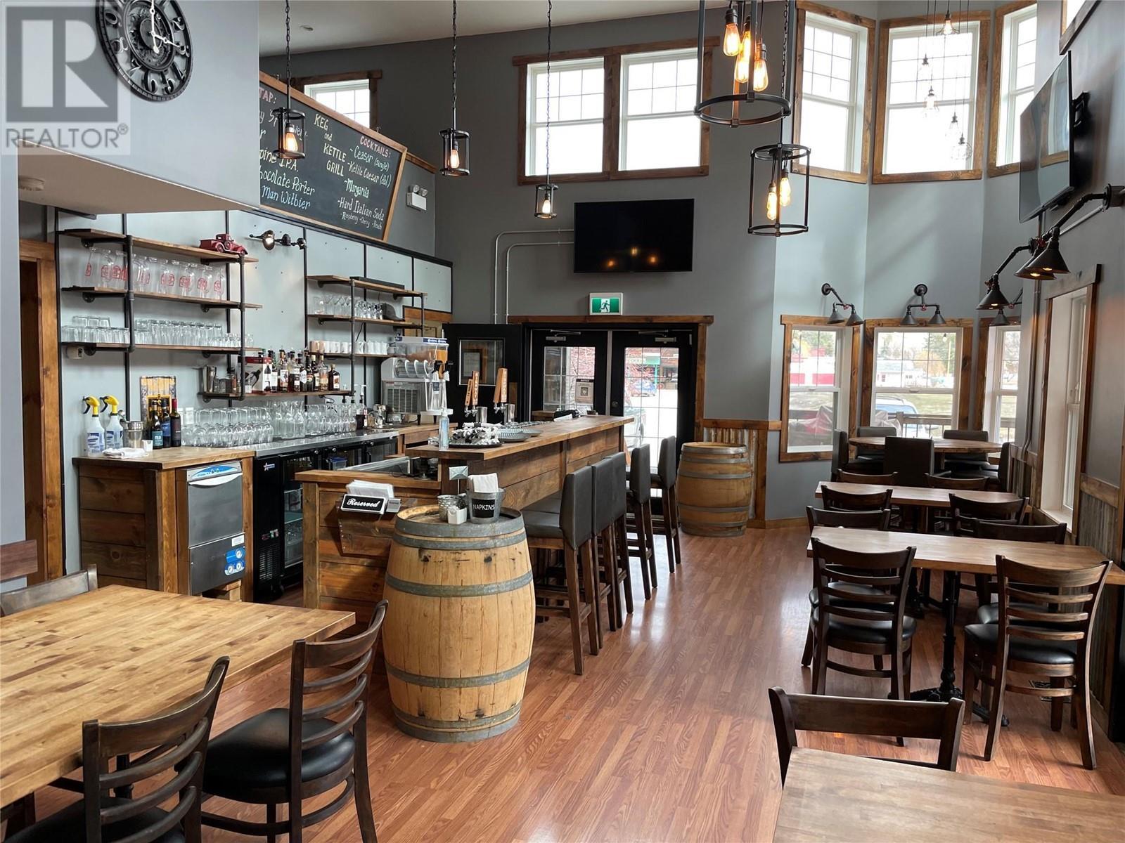 607 Eighth Avenue, Midway, BC