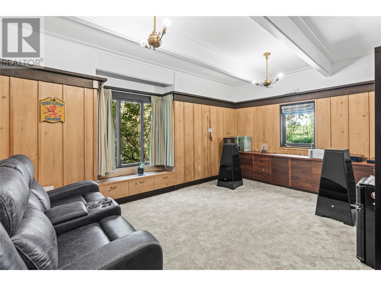 Primary Home Bedroom 1 - 1451 Mountview Road, Vernon, BC - Indoor