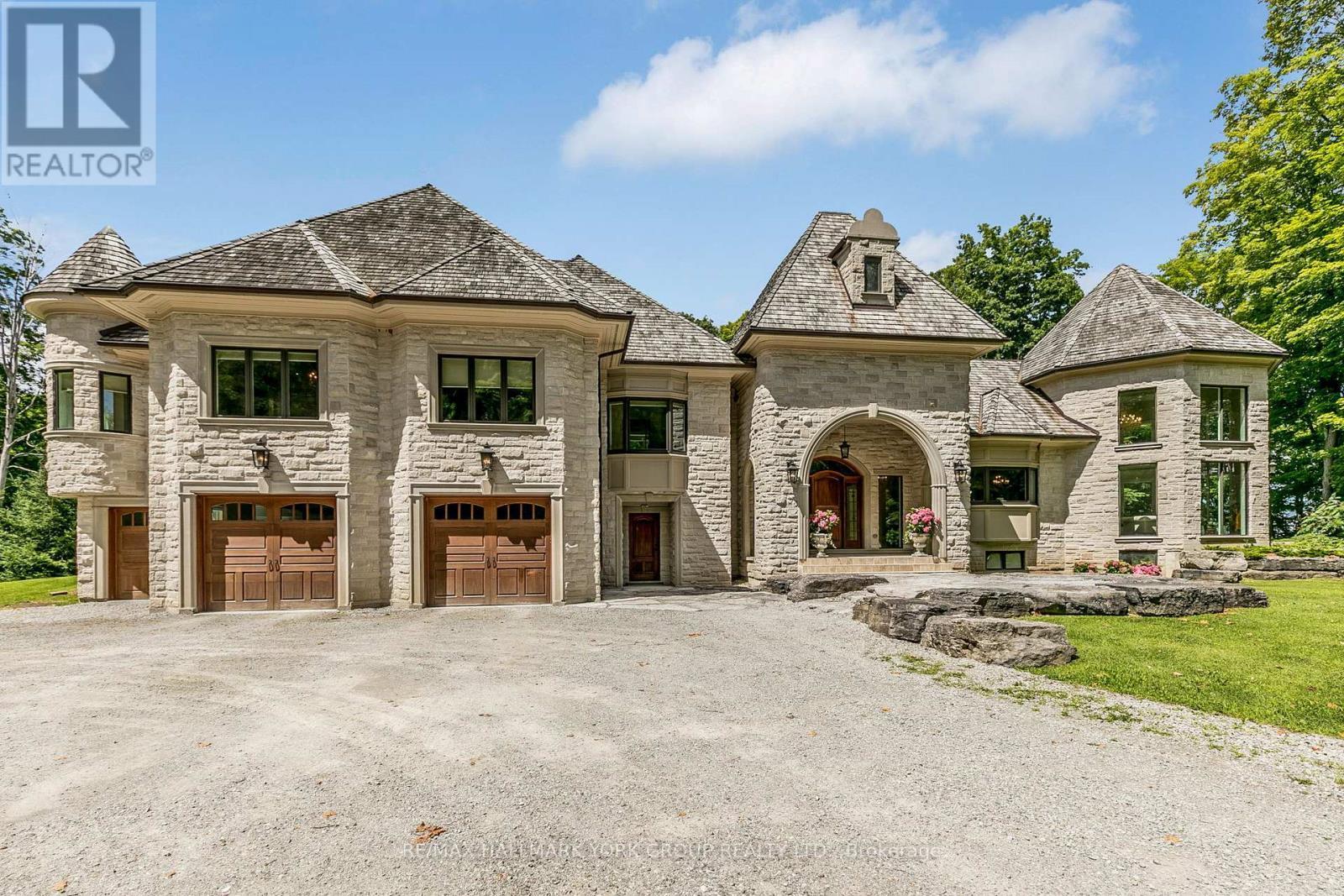 1865 Davis Drive W, King, ON - Outdoor With Facade