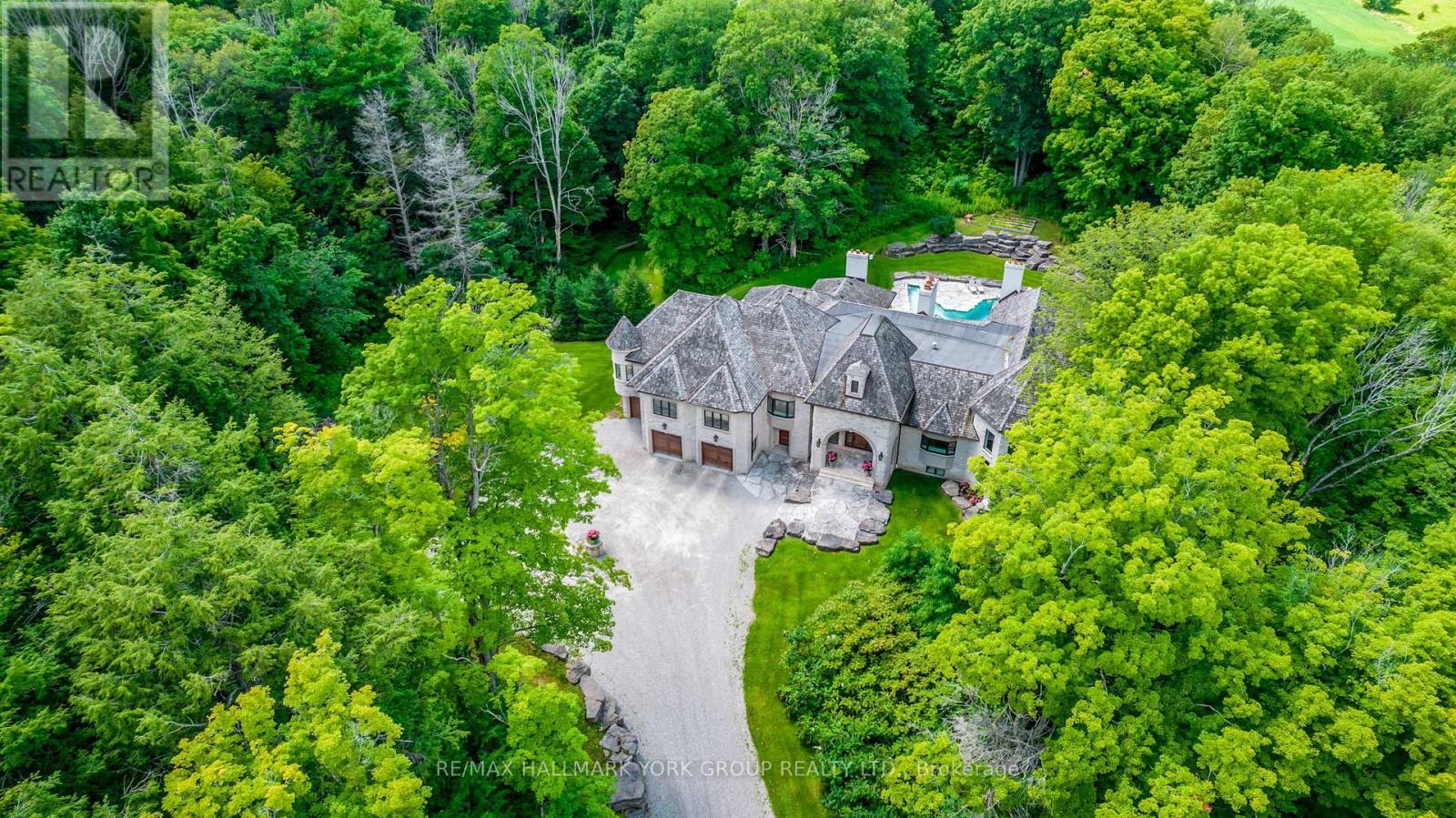 1865 Davis Drive W, King, ON - Outdoor