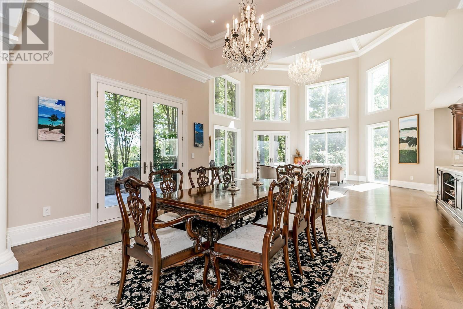 1865 Davis Drive W, King, ON - Indoor Photo Showing Dining Room