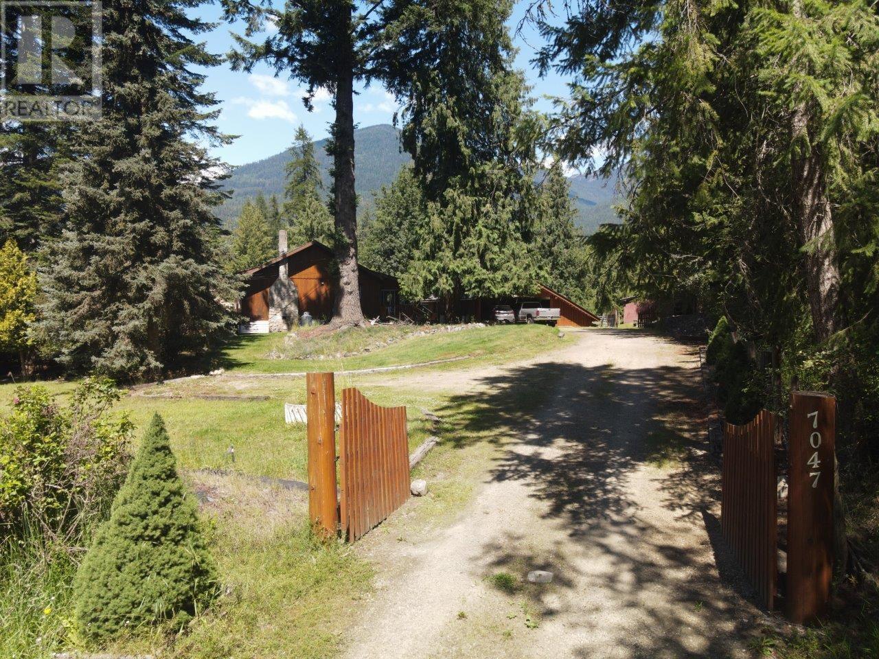7047 Harrop-Procter Road, Harrop, BC - Outdoor With View