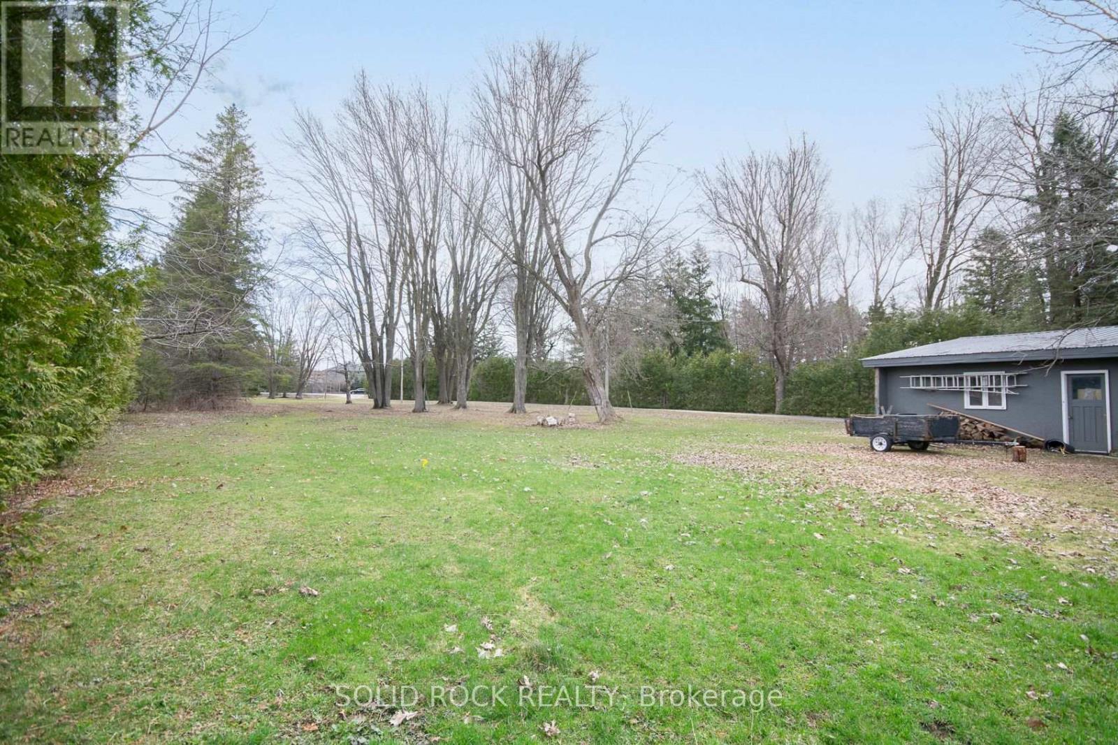 724 River Road, Ottawa, ON