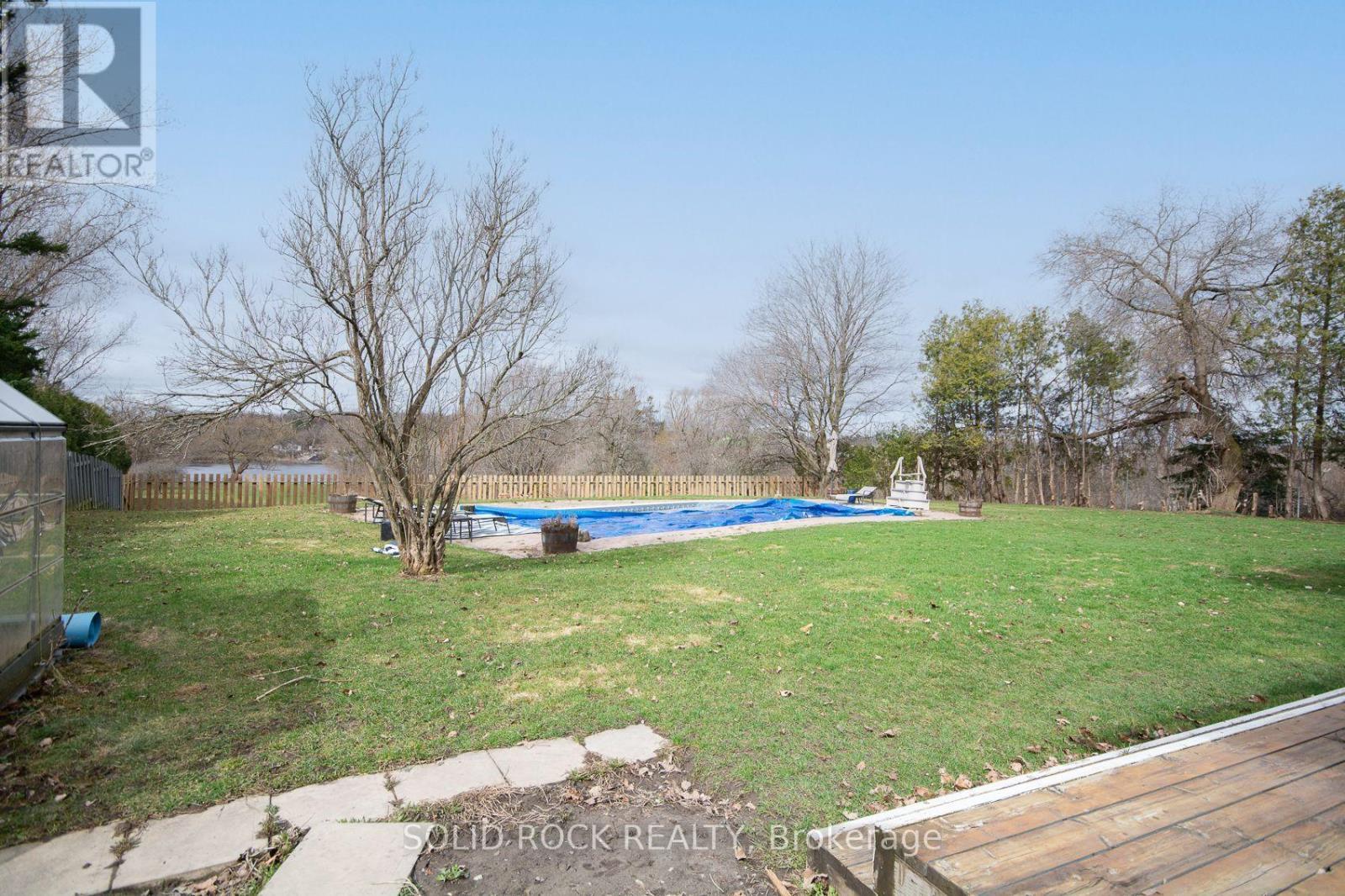 724 River Road, Ottawa, ON