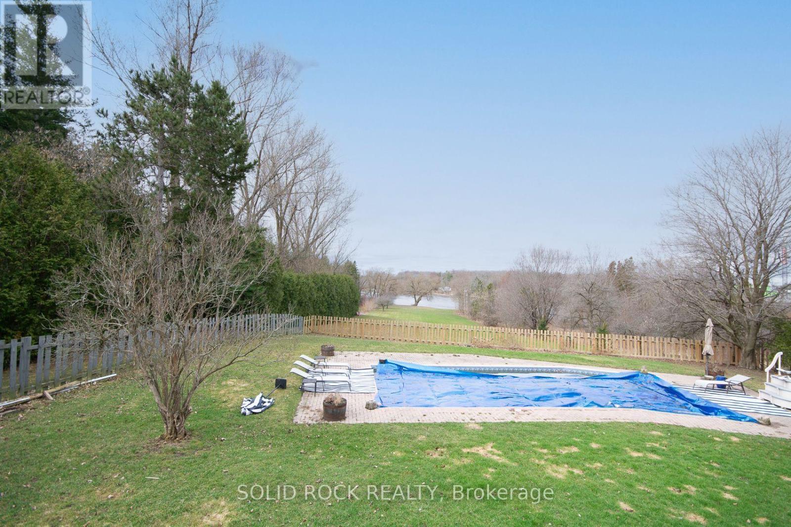 724 River Road, Ottawa, ON