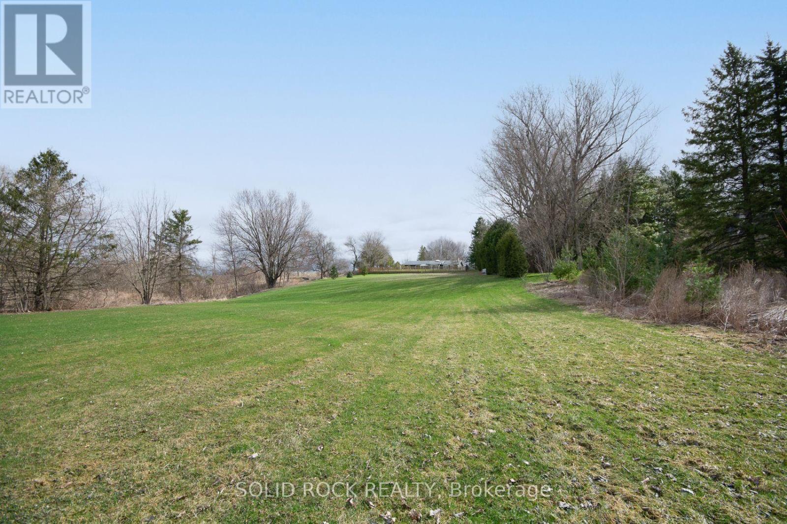 724 River Road, Ottawa, ON