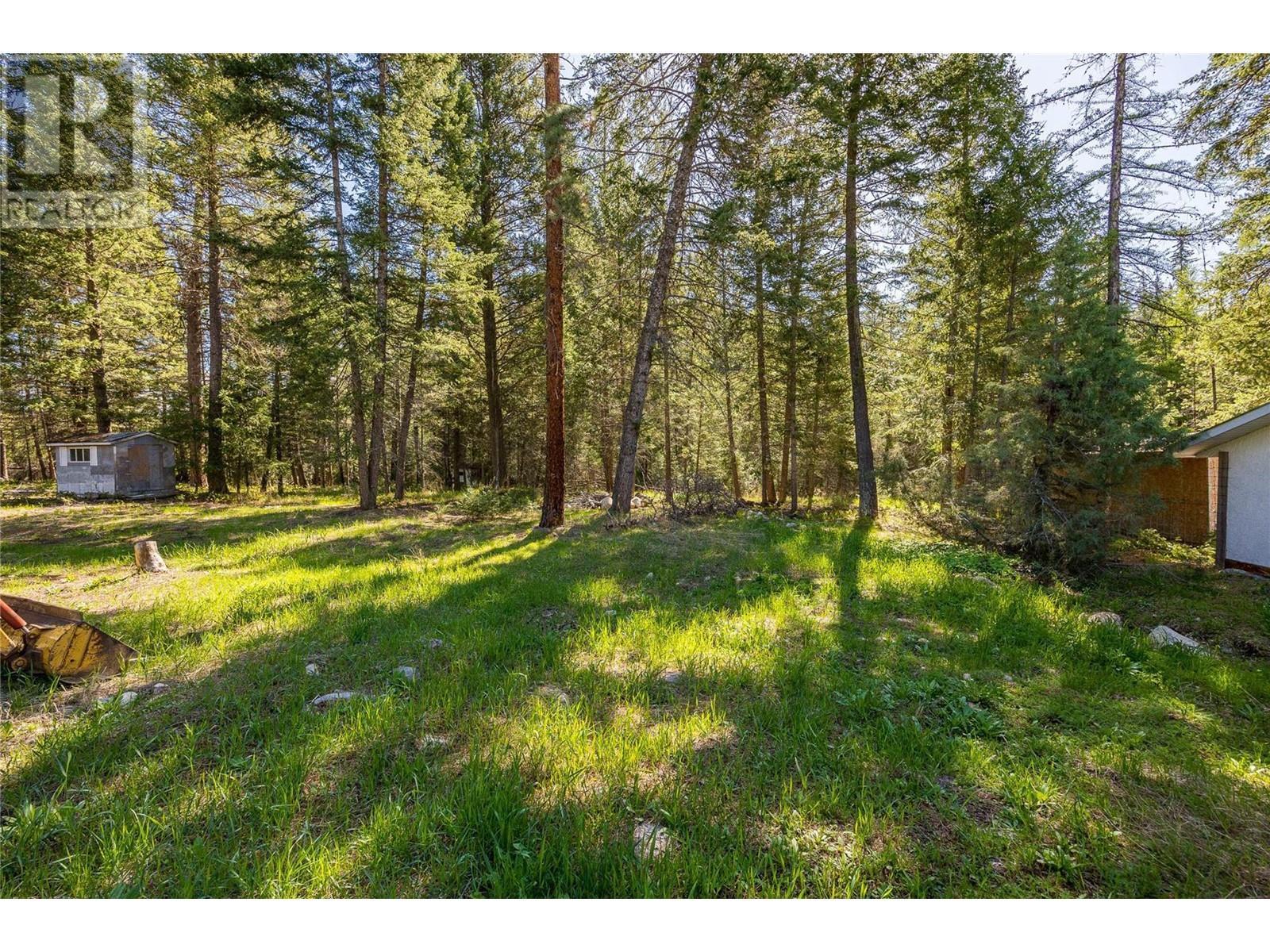 6580 33 Highway, Beaverdell, BC - Outdoor