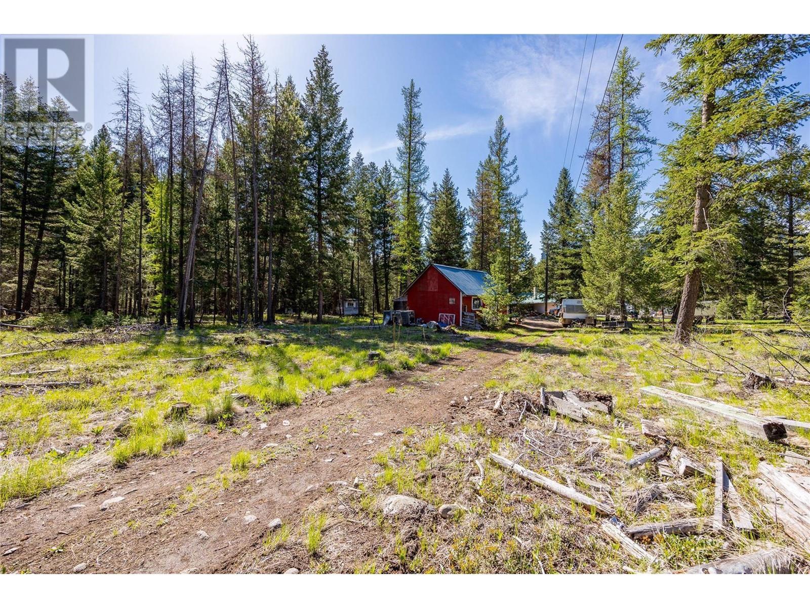 6580 33 Highway, Beaverdell, BC - Outdoor