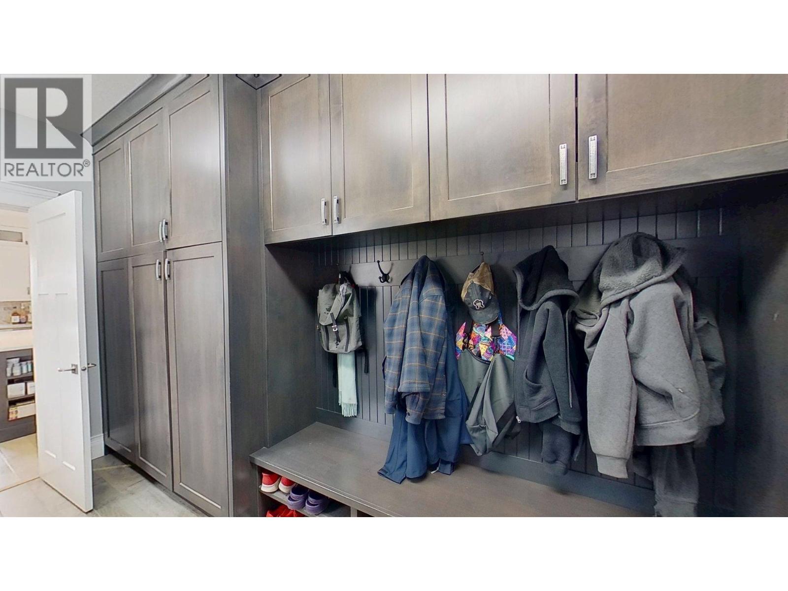 10604 108 Street, Fort St. John, BC - Indoor