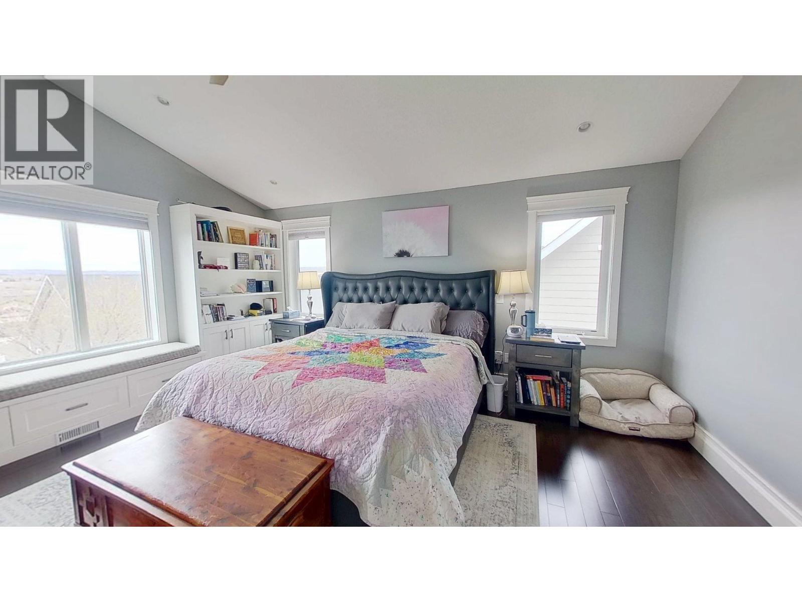 10604 108 Street, Fort St. John, BC - Indoor Photo Showing Bedroom