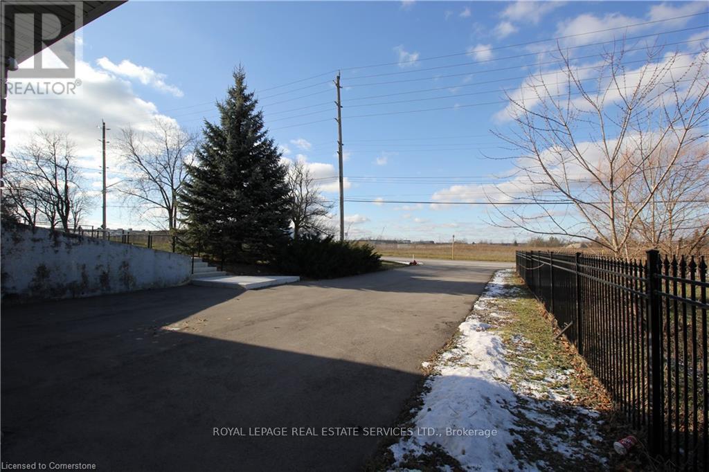 31 Glover Road, Hamilton, ON