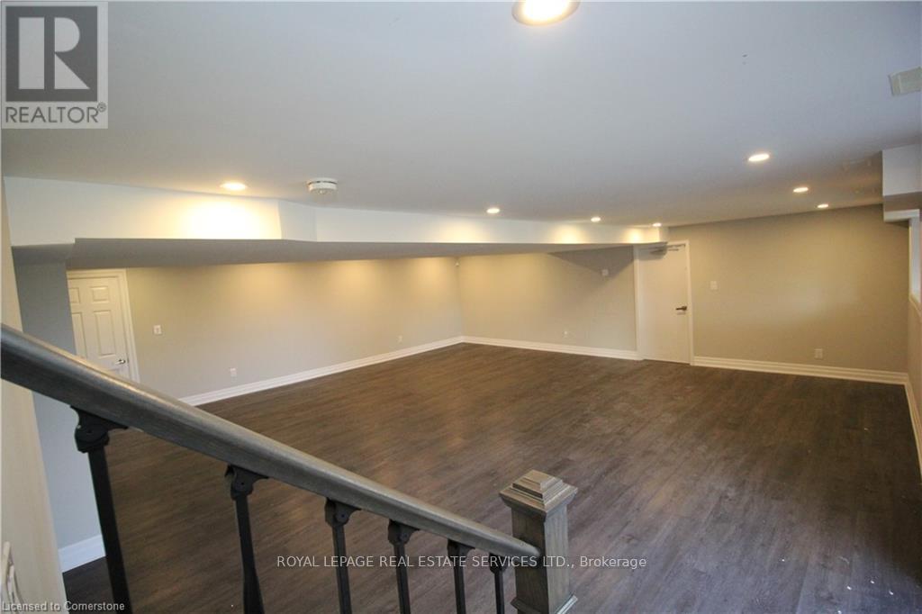 31 Glover Road, Hamilton, ON