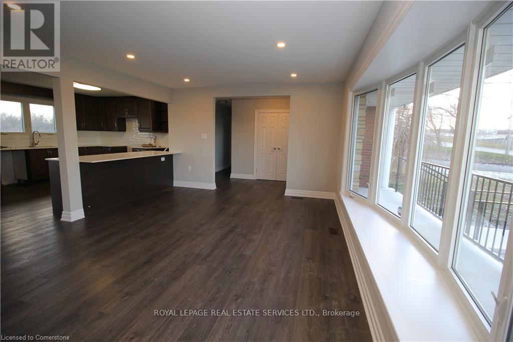 31 Glover Road, Hamilton, ON