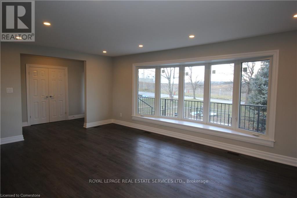 31 Glover Road, Hamilton, ON