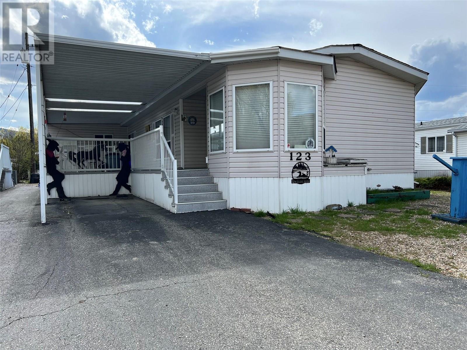 Carport - 5484 25 Avenue Unit# 123, Vernon, BC