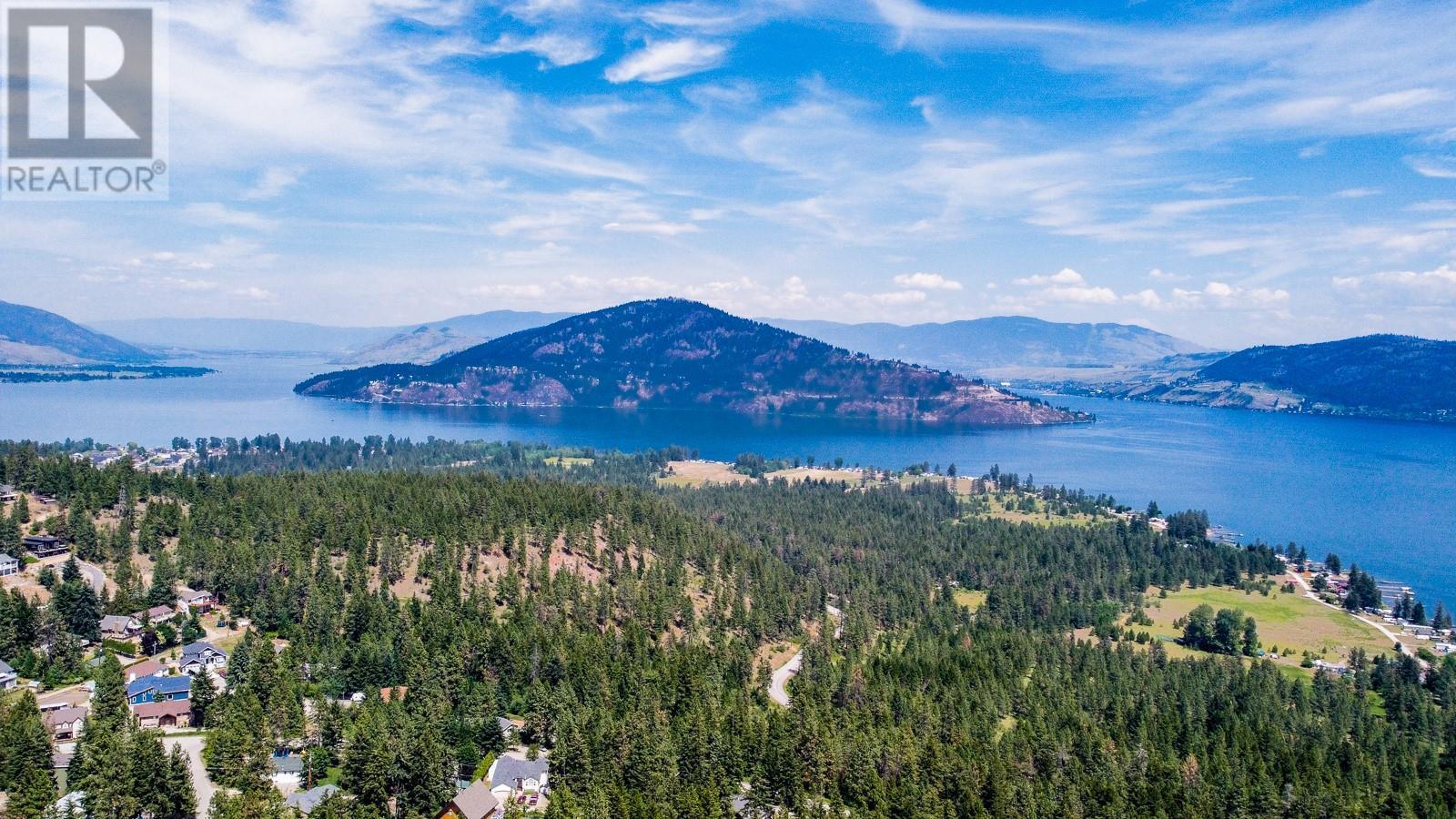 Breathtaking Okanagan lake views! - 10579 Columbia Way, Vernon, BC